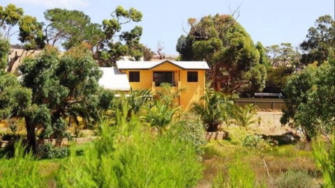 The Koppio Accommodation Centre - E Caravan Parks 0