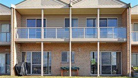 Arcadia Landing Holiday Accomodation - E Caravan Parks 0