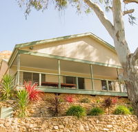 River Shack Rentals - Greenbanks Dr - E Caravan Parks