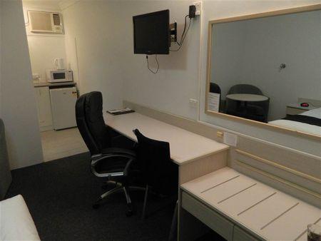 Alabaster Motor Inn - E Caravan Parks 0