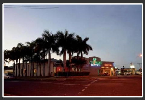 SunPalms Hotel Motel - E Caravan Parks 0