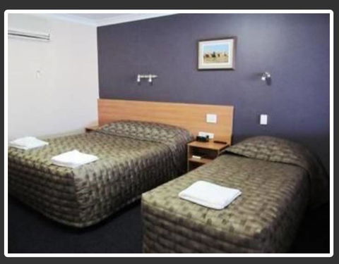 SunPalms Hotel Motel - E Caravan Parks 1