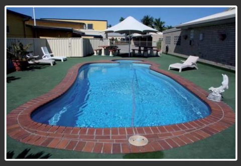 SunPalms Hotel Motel - E Caravan Parks 2