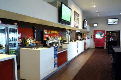Grange Hotel - E Caravan Parks 1