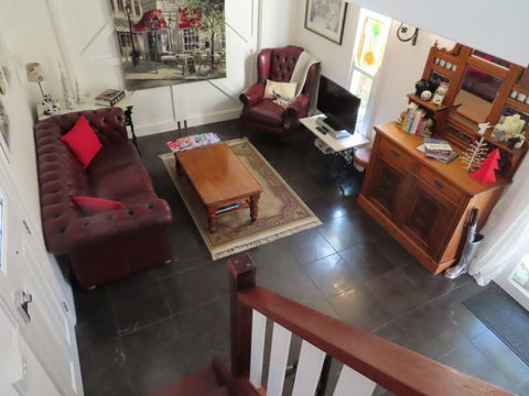 Maison De May Bed & Breakfast - E Caravan Parks 3