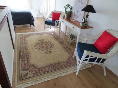 Maison De May Bed & Breakfast - E Caravan Parks 4