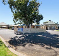 Drakesbrook Hotel - E Caravan Parks