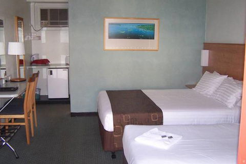 Econo Lodge Griffith Motor Inn - E Caravan Parks 0