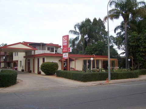 Econo Lodge Griffith Motor Inn - E Caravan Parks 7