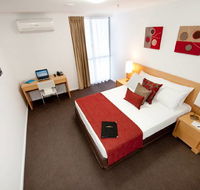 Edge Apartment Hotel - E Caravan Parks