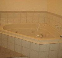 Elizabeth Motor Inn - E Caravan Parks