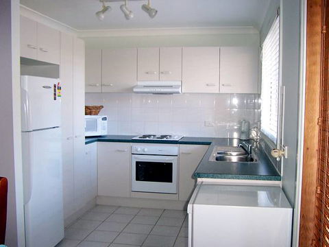 Elm Cottage - E Caravan Parks 3