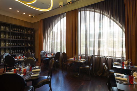 InterContinental Sydney - E Caravan Parks 1