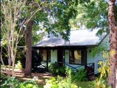 Jenoma Cottage - E Caravan Parks 2