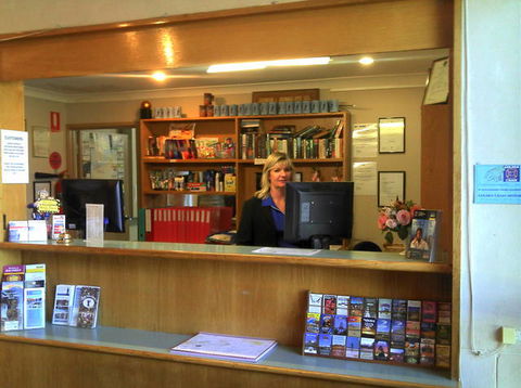 Kalgoorlie Overland Motel - E Caravan Parks 4