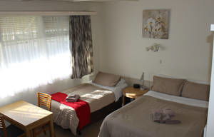 Kaniva Midway Motel - E Caravan Parks 5
