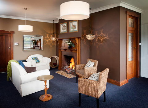 Kermandie Hotel & Marina - E Caravan Parks 2