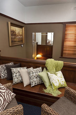 Kermandie Hotel & Marina - E Caravan Parks 5