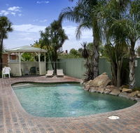 Lincoln Cottage Motor Inn - E Caravan Parks