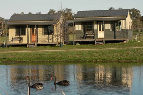 Mansfield Holiday Park - E Caravan Parks 0