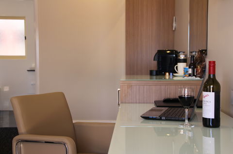 Mercure Goulburn - E Caravan Parks 4