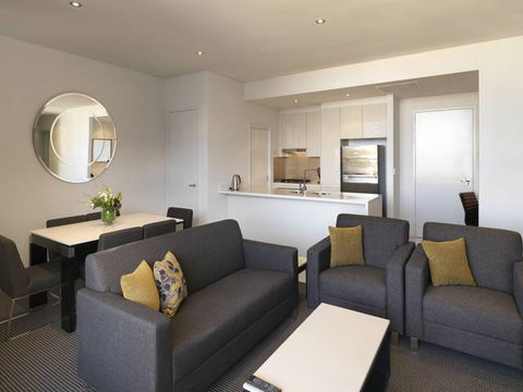 Meriton Serviced Apartments - Zetland - E Caravan Parks 1