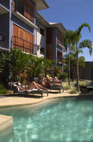 Southern Cross Atrium Apartments - E Caravan Parks 14