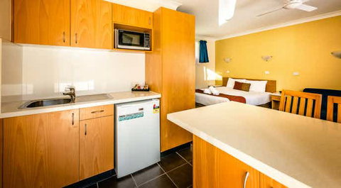 Park Beach Resort Motel - E Caravan Parks 1