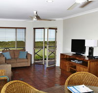 Moonlight Bay Suites - E Caravan Parks