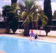 Motel Holliday - E Caravan Parks