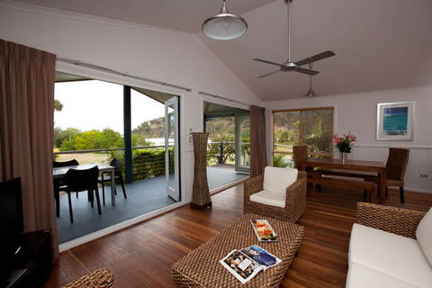 NRMA Ocean Beach Holiday Park - E Caravan Parks 2