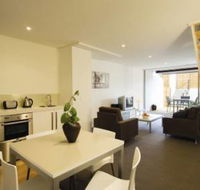 Oaks Lure - E Caravan Parks