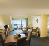Oaks Waterfront Resort - E Caravan Parks