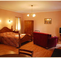 Osteria Sanso Restaurant  Accommodation - E Caravan Parks