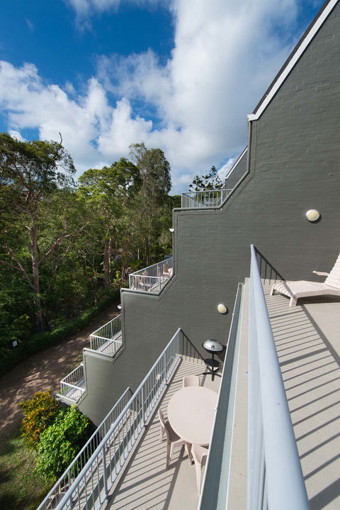 Palm Court Noosa - E Caravan Parks 2