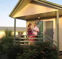 Pepper Tree Cabins - E Caravan Parks