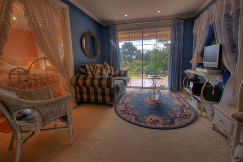 Peppermint Springs Retreat & Day Spa - E Caravan Parks 1