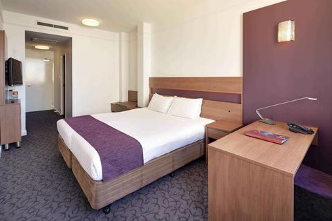 Quality Hotel Ambassador Perth - E Caravan Parks 3