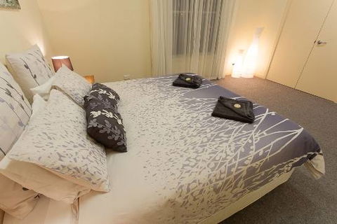 Port Lincoln Foreshore Apartments - E Caravan Parks 1