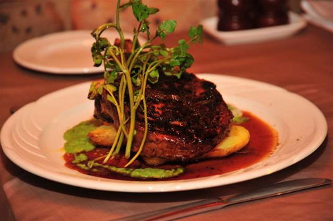 Quality Inn Carriage House - E Caravan Parks 9