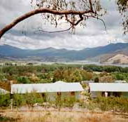 Queen's Cottage - E Caravan Parks