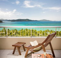 Reef View Hotel - E Caravan Parks