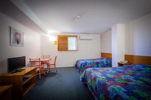Rockhampton Serviced Apartments - E Caravan Parks 0
