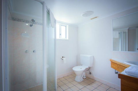 Rockhampton Serviced Apartments - E Caravan Parks 5