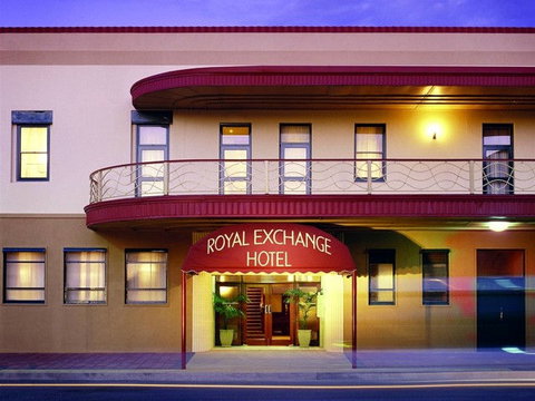 Royal Exchange Hotel - E Caravan Parks 3