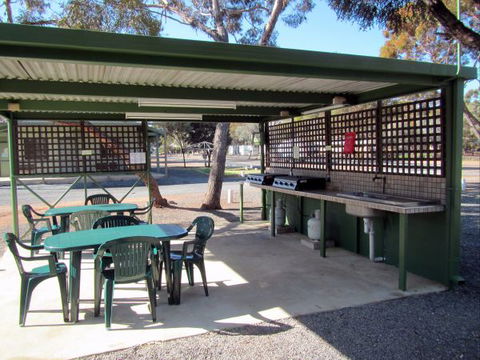 Acclaim Gateway Tourist Park - E Caravan Parks 5