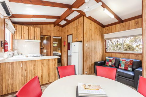 Aireys Inlet Holiday Park - E Caravan Parks 14