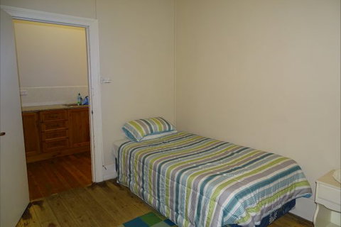 Silver Hill Townhouse - E Caravan Parks 8