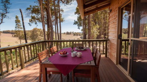 Balingup Heights Hilltop Forest Cottages - E Caravan Parks 11