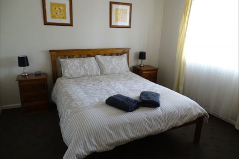 Silver Hill Townhouse - E Caravan Parks 11